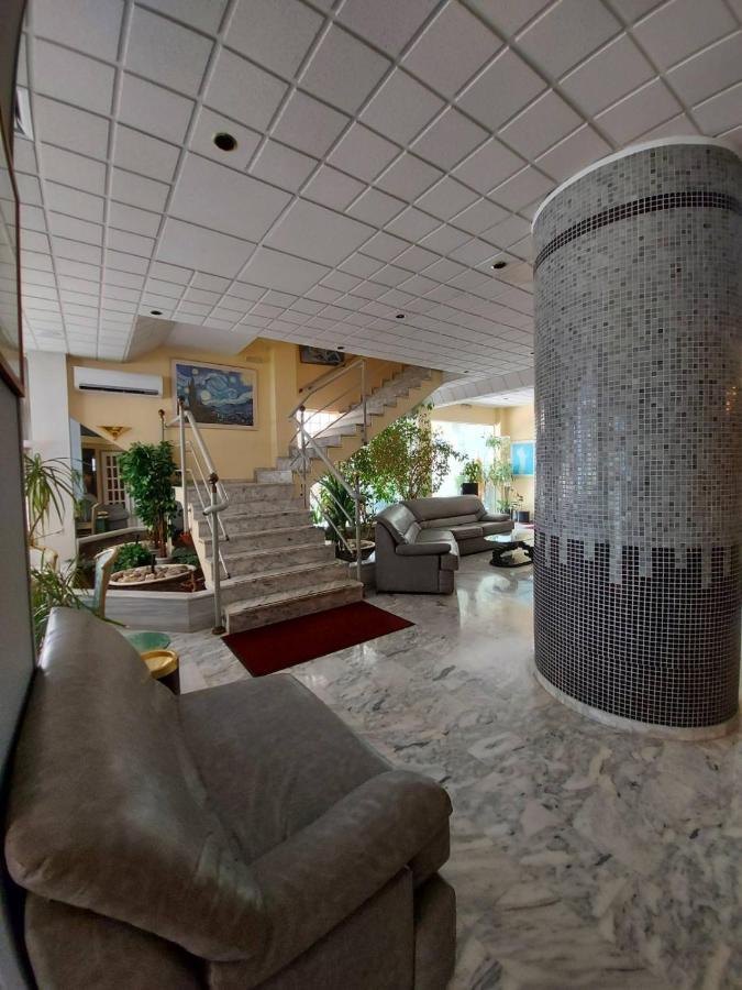 Batis Hotel Livanátai المظهر الخارجي الصورة