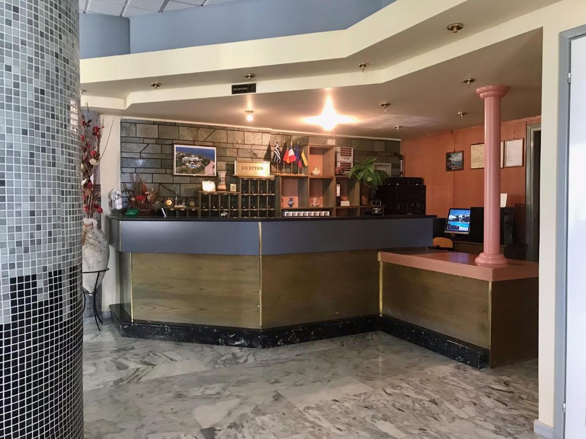Batis Hotel Livanátai المظهر الخارجي الصورة