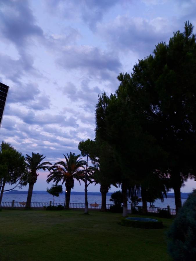 Batis Hotel Livanátai المظهر الخارجي الصورة